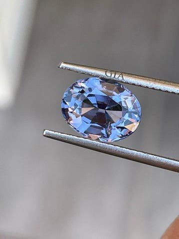 1 pcs Paars Spinel - 2.94 ct - Gemological Institute of, Nieuw