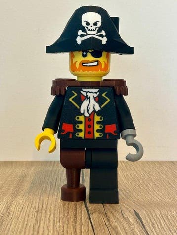 Fait maison - (MOC) Minifigure LEGO Pirate grand format 19