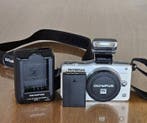 Olympus PEN Mini E-PM2 Micro Four Thirds + FL-LM1 flash, Nieuw