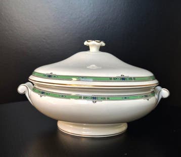 Wedgwood - Soupière - Wedgwood Jade Vegetable Tureen with, Antiek en Kunst