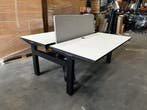 Refurbished duo bureau Herman Miller, elektrisch verstelbaar, Verzenden, In hoogte verstelbaar, Zo goed als nieuw