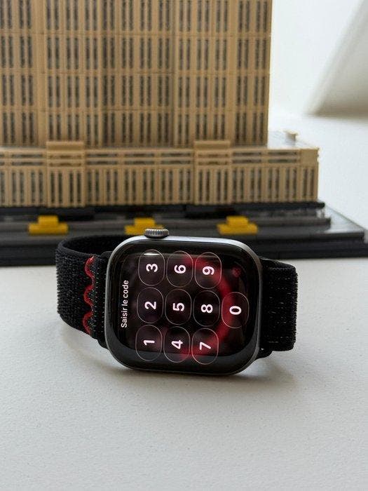 Apple - Apple Watch Series 11 - 46mm - Sans prix de réserve, Bijoux, Sacs & Beauté, Montres | Hommes