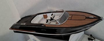 1:12 - Modelboot - Grand Riva Iseo de luxe 70 cm