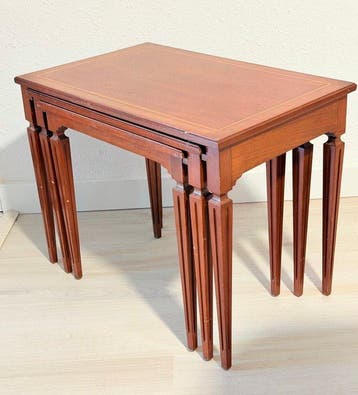 Bijzettafel (3) - Hout - Lodewijk XVI, Huis en Inrichting, Nieuw