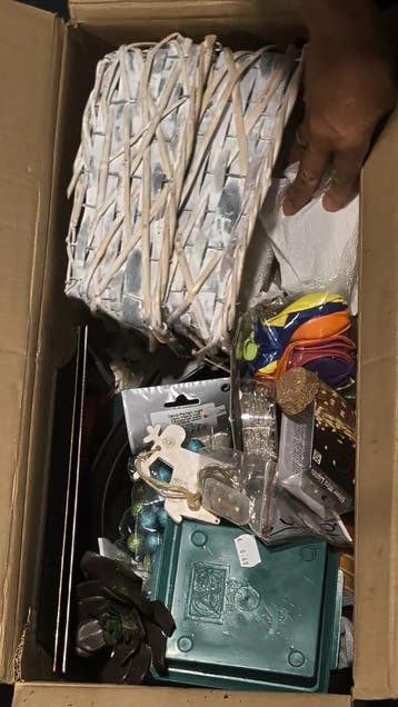 SUMMER Mysterybox 2 Bekijk video voor inhoud, Huis en Inrichting, Woonaccessoires | Kunstplanten en Kunstbloemen, Nieuw