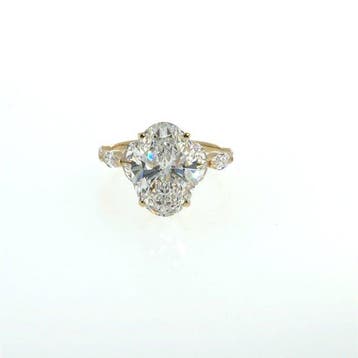 Ring - 14 karaat Geel goud - 6.01ct. tw. Diamant (Lab-grown)