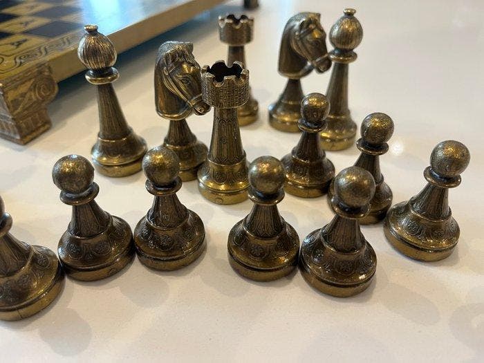 Schaakspel - Messing, Antiquités & Art, Curiosités & Brocante