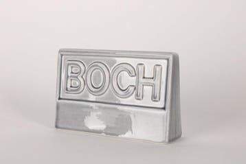 Boch Frères - Beeldje - BOCH logo - Aardewerk