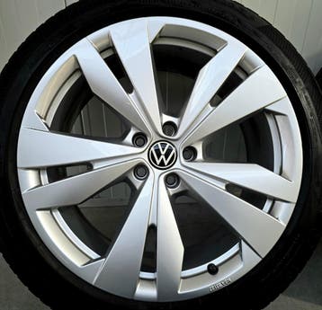 VW ID4 ID5 ID6 ID Buzz 20 inch velgen winterbanden OEM 5x112, Verzenden, Banden en Velgen, Nieuw, Winterbanden