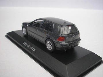 Maxichamps 1:43 - Voiture miniature - VW Volkswagen Golf IV