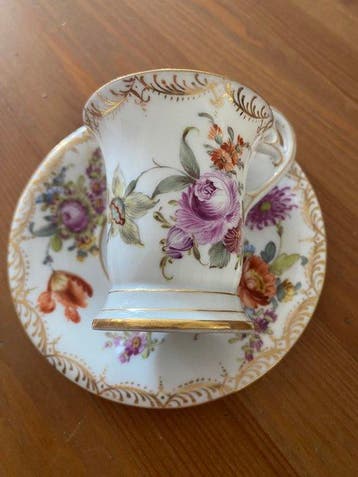 carl Thieme - carl Thieme - Tasse et soucoupe - Porcelaine -