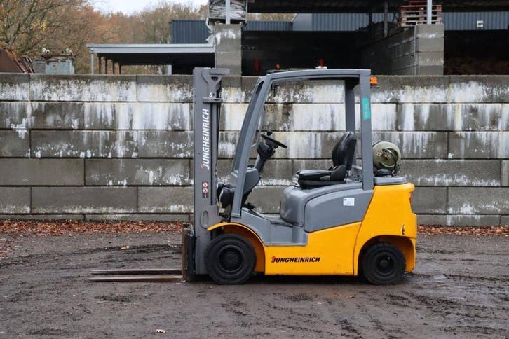 Veiling: Heftruck Jungheinrich TFG 320 LPG 2000kg 4.7m 2016, Zakelijke goederen, Machines en Bouw | Heftrucks en Intern transport