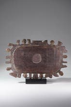 Een houten beeld. - Opon Ifá - Yoruba - Nigeria (Zonder