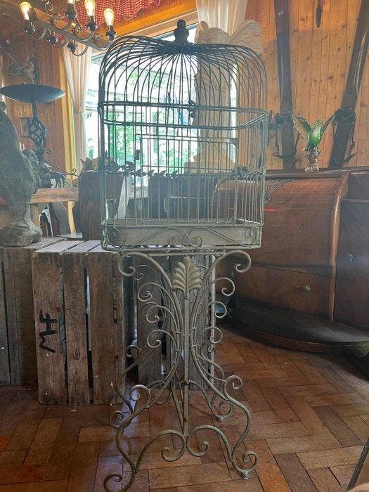 Geïnspireerd door de antieke stijl Vogelkooi - Metaal, Antiek en Kunst, Curiosa en Brocante