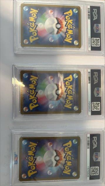 Pokémon - 3 Graded card - Articuno, Mew, Victini Foil, Full, Nieuw