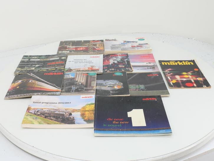 Märklin Catalogi & Programma’s Boekenset #8866 (I (1:32)), Hobby en Vrije tijd, Modeltreinen | H0, Boek, Tijdschrift of Catalogus