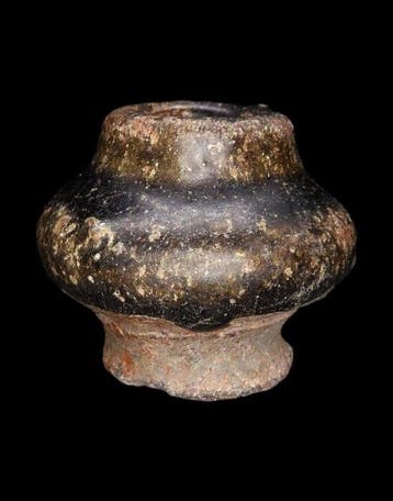 Oud-Khmer Sawankhalok-vaas met bruin glazuur -