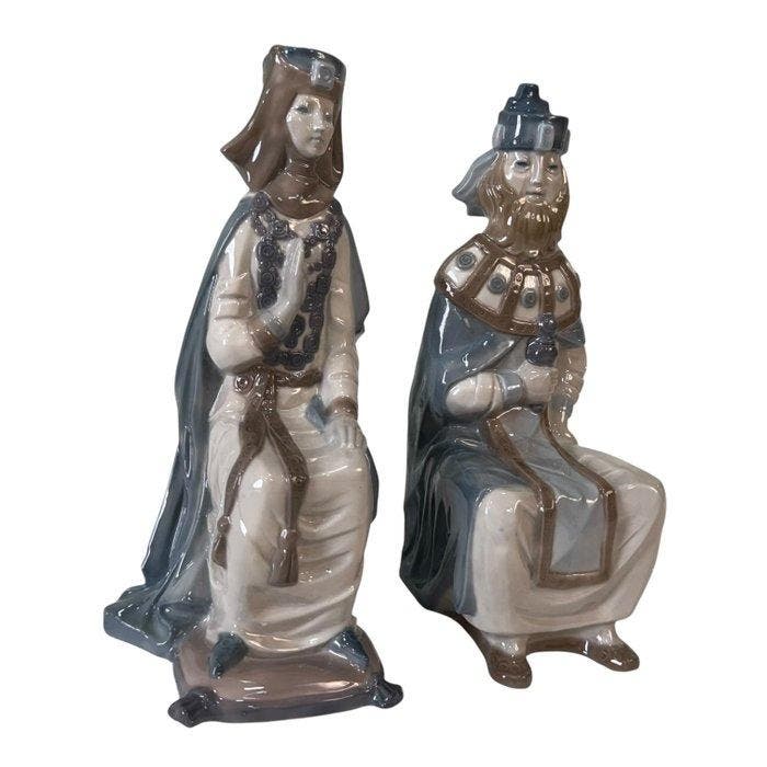 Lladró - Salvador Furiò - Figuur - Reyes Medievales -, Antiek en Kunst, Antiek | Glaswerk en Kristal
