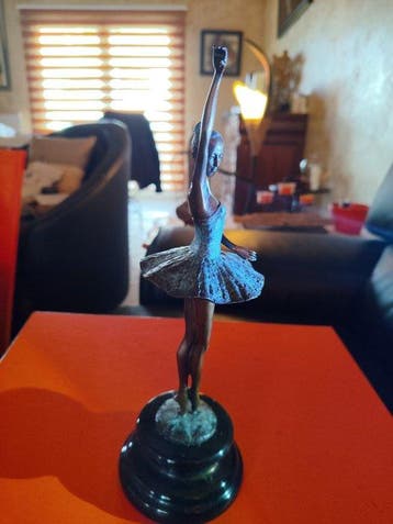 Figuur - Brons, Marmer, Antiek en Kunst
