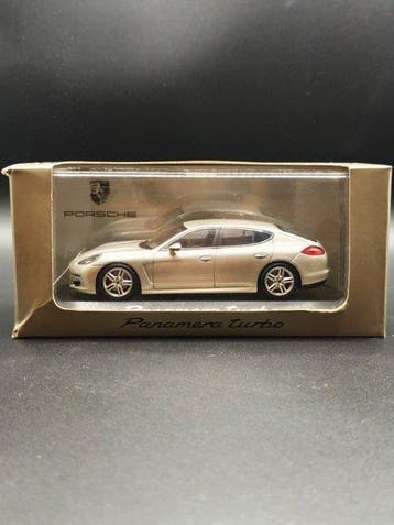 Minichamps 1:43 - Modelauto (2) - Porsche Panamera Turbo &, Nieuw