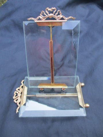 Fotolijst (2) - Een paar lijsten in Lodewijk XVI-stijl.