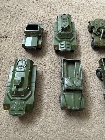Dinky Toys - Modelauto (13) - Legercollectie, Nieuw