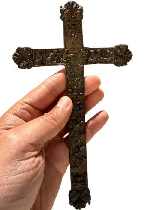 De erfenis van de schemering: Zeldzame Croce Noir in bronzen, Antiek en Kunst, Curiosa en Brocante