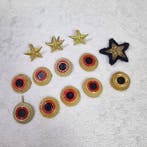 Themacollectie - Gemengd lot militaire insignes uit de
