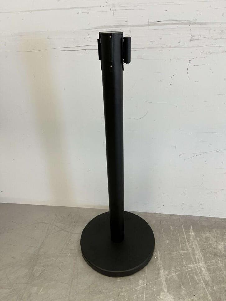 Poteau de barrière Noir avec bande de traction 200 cm Horeca, Articles professionnels, Horeca | Équipement de cuisine, Envoi