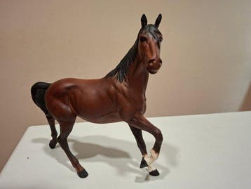 Beswick - Figuur - Cavalli stalloni purosangue (2) -