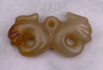 sculptuur, Hongshan Cultuur - Dubbele Draak Zhulong Hanger