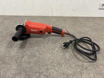 Veiling - Makita haakse slijper 1050W M9002