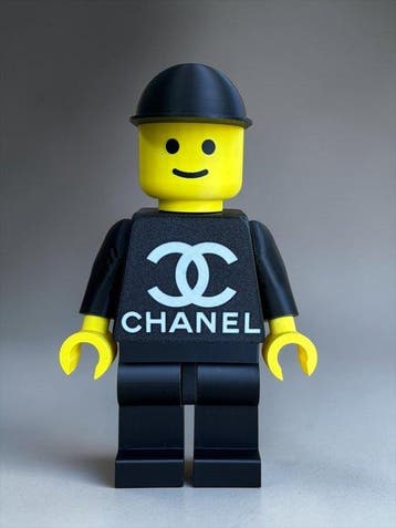 Artiluxx - Large LEGO X Chanel Urban King