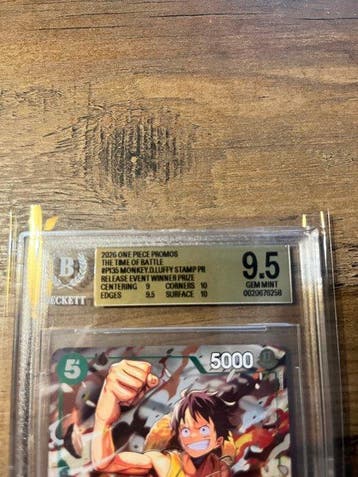 Bandai - 1 Graded card - One Piece - Monkey D. Luffy P-135 -, Hobby en Vrije tijd, Nieuw