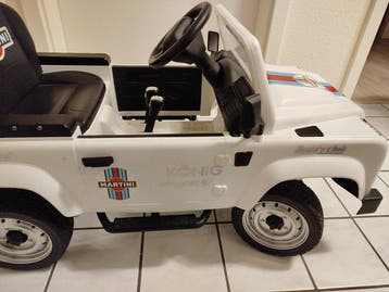 Land Rover Defender Martini Racing Pedal Car - Voiture à