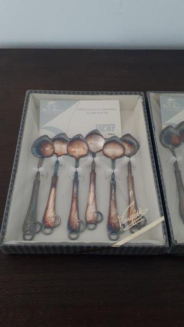 bugotti - Ontbijtservies (12) - .1000 zilver, Antiek en Kunst