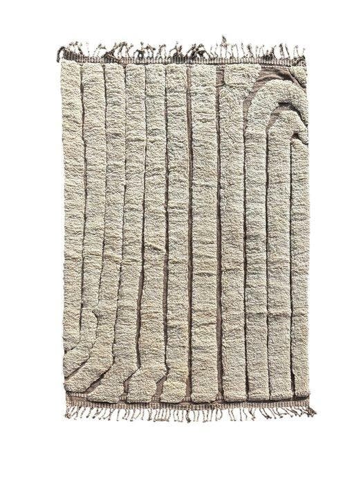 Groot Marokkaans Beni Ouarain Tapijt – Handgemaakt Berberwol, Huis en Inrichting, Stoffering | Tapijten en Vloerkleden