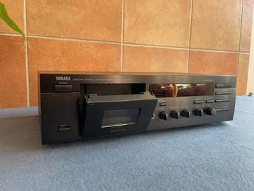 Yamaha - KX-390 2-Head Single Stereo Audiocassette deck