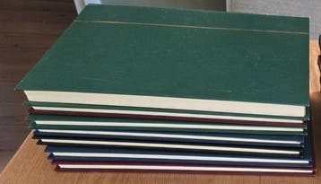 Monde - e827) 15 albums de timbres vides sans bande encore