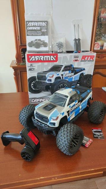 Arrma 1:10 - Model grondwerkmachine - Granite 4x4 665 Mega, Nieuw