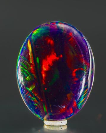 Prachtige BLACK OPAL-edelsteen • 1,80 ct • Indrukwekkend