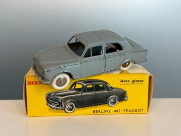 Dinky Toys 1:43 - Modelauto - Peugeot 403 Berline Ref 521
