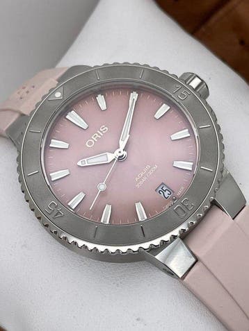 Oris - Aquis Date Automatic Pink - 01 733 7770 4158-07 4 18