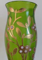 Vaas - Vaas van groen glas en vergulding Legras & Cie