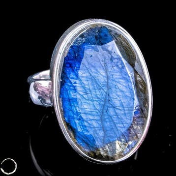 Labradoriet Ring – grote edelsteenring met intens blauw