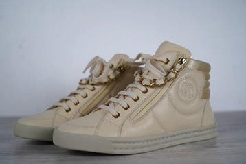 Chanel - (New) High Cut Leather - Sneakers - Maat: EU 36.5, Nieuw