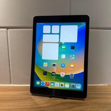 Apple iPad (5th Generation) 128GB Wifi - Mobiele telefoon, Nieuw