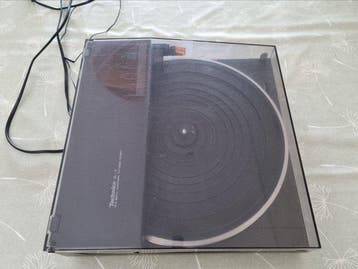 Technics - SL-3 Fully Automatic Linear-Tracking Belt-Drive, Nieuw