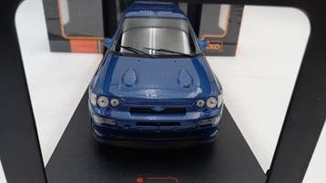 IXO 1:18 - Modelauto - Ford Escort RS Cosworth 1996 -, Nieuw