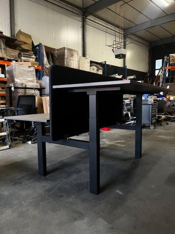 Ahrend Duo Werkplek - Elektrisch Verstelbaar Bureau - Refurb, Verzenden, In hoogte verstelbaar, Zo goed als nieuw
